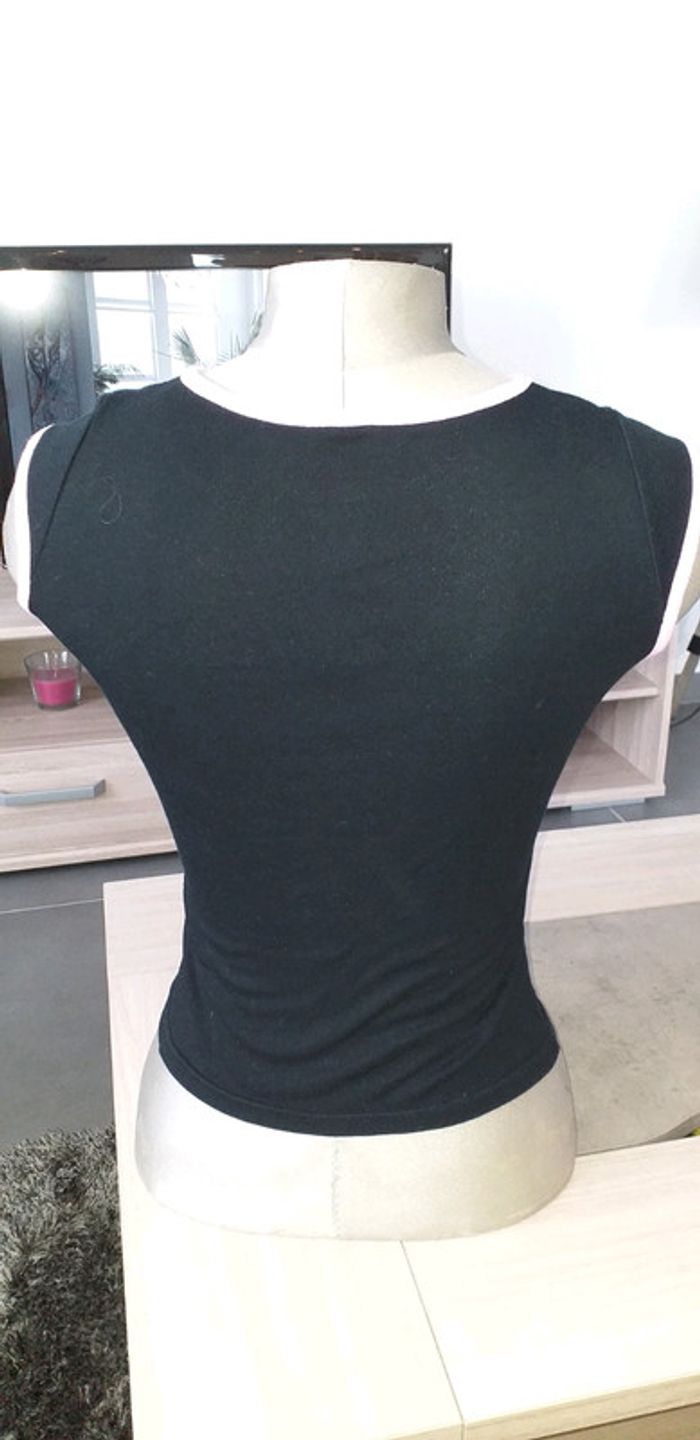 Débardeur noir et rose - photo numéro 2