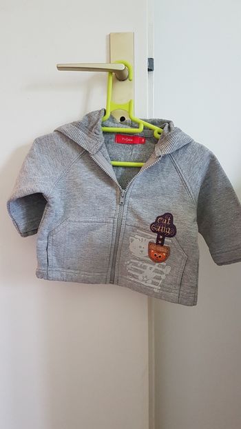 Gilet zippé gris 3 mois