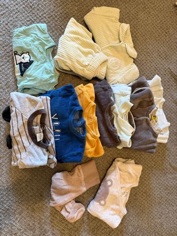 Lot de 10 pyjamas 1 mois 9 chaud 1 léger