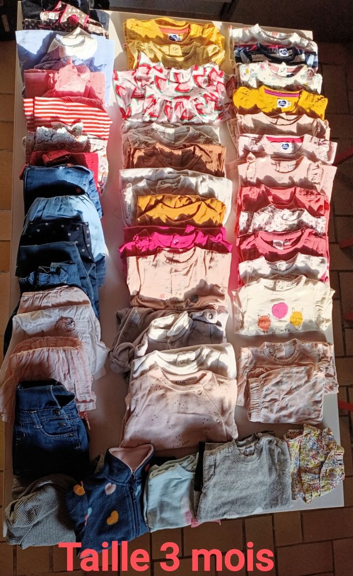 Lot vêtements fille taille 3 mois - photo numéro 2