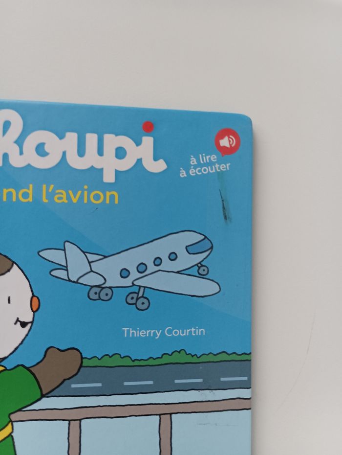 Livre T'choupi prend l'avion histoires a lire et à écouter - photo numéro 2