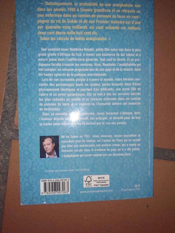 L analphabète qui savait compter de Jonas Jonasson - photo numéro 3