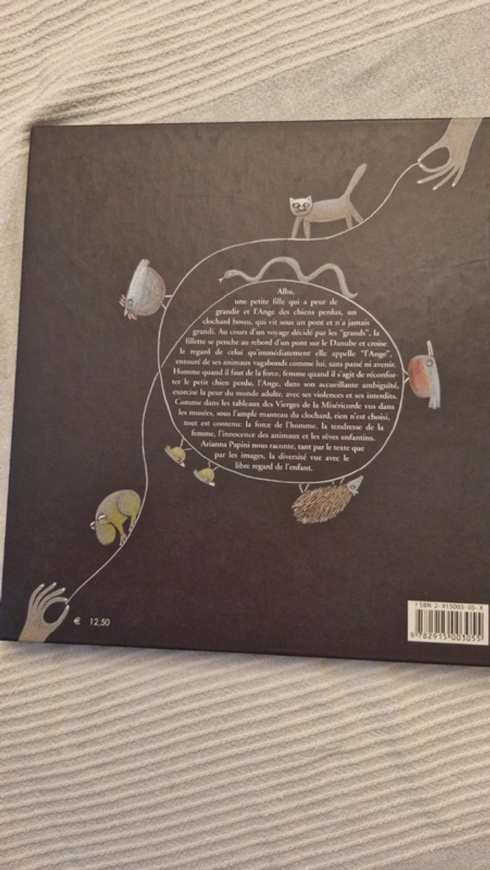 L ange des chiens perdus d Arianna Papini - photo numéro 2