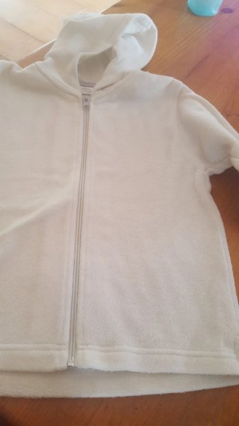 Veste polaire a capuche taille 5 ans Vert Baudet