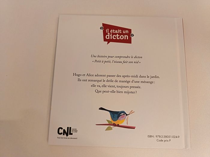 Livre " Petit à petit, l'oiseau fait son nid" de la collection Hachette - photo numéro 2
