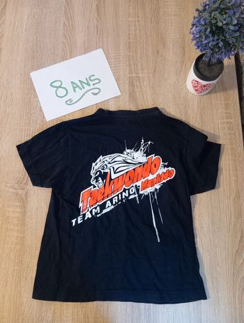Tee-shirt taille 8ans