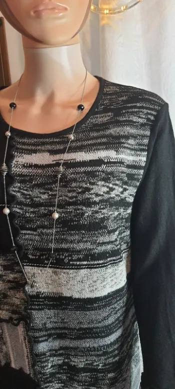 Pull fin femme noir et blanc "Lewinger" taille L