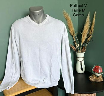 Pulle col V Taille M 
