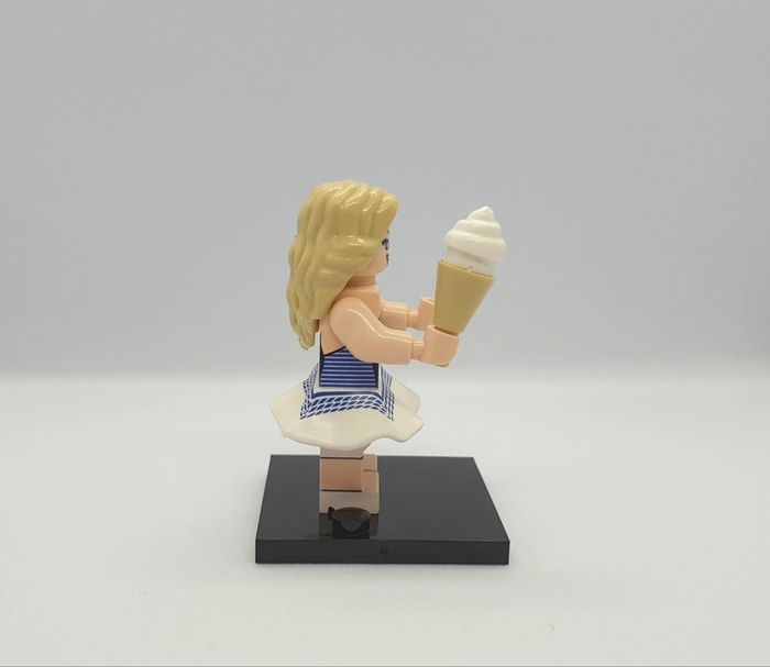 🎀 Figurine - Barbie - (Style Lego)🎀 - photo numéro 8