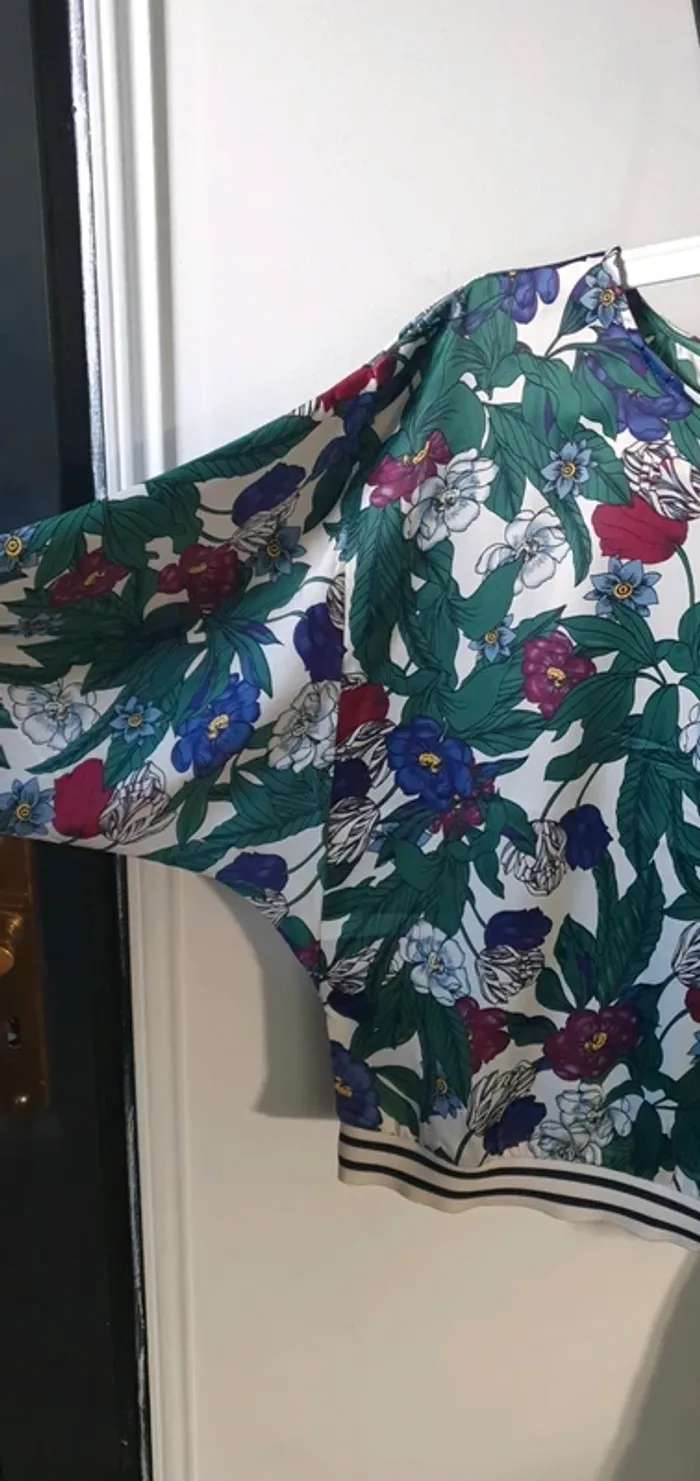 Blouse manches chauve-souris Only 38 - photo numéro 2