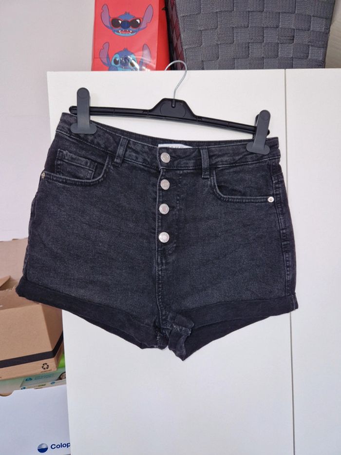 Short femme taille 40 primark