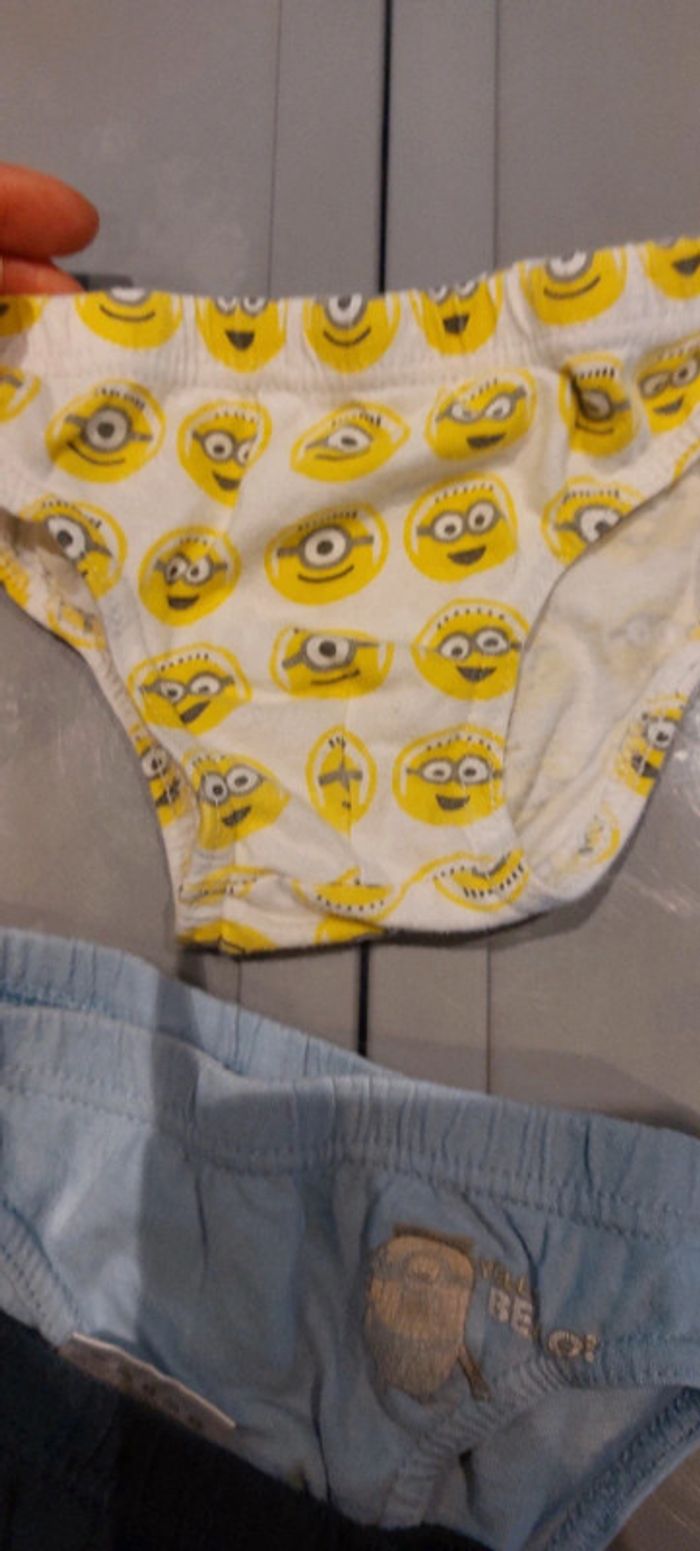Lot de 3 slips minions 2 3 ans - photo numéro 7