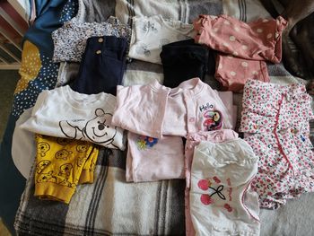 Lots 7 ensemble 6mois