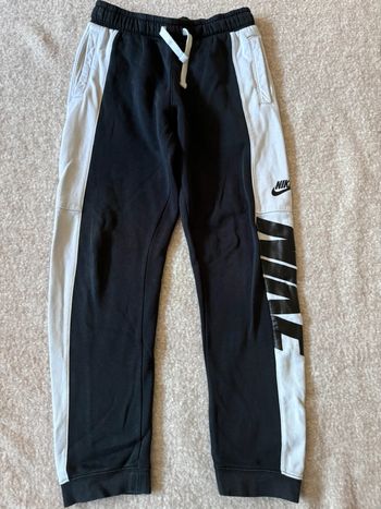 Pantalon de jogging Nike taille M 10-11bon état