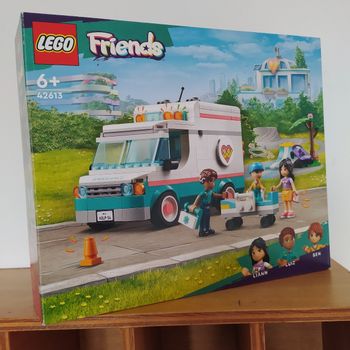 Lego Friends 42613: L'ambulance 