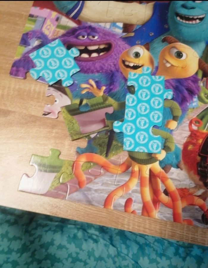 Puzzle Monstres et Cie - photo numéro 2