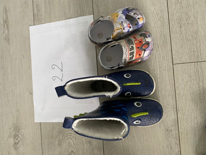Lot de 4 x chaussures et 7 x chaussettes (pointures 19 au 22) - photo numéro 3