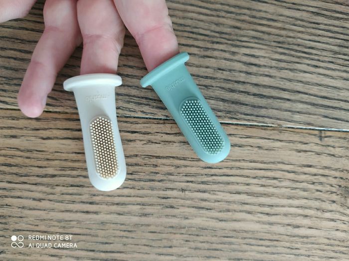 Doigtier brosse à dents en silicone - photo numéro 3