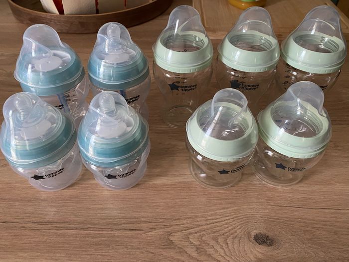 Vends 9 Biberons tommee tippee, servi un mois sans tétine - photo numéro 3
