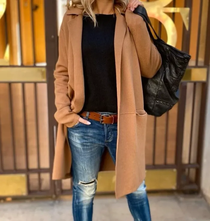 Joli pull noir