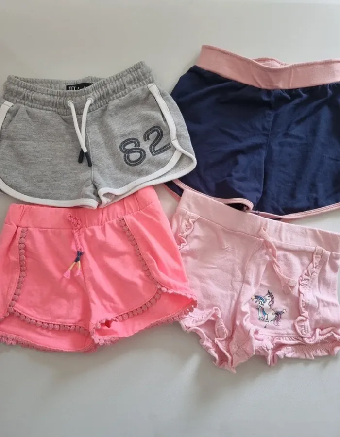 Lot 4 shorts