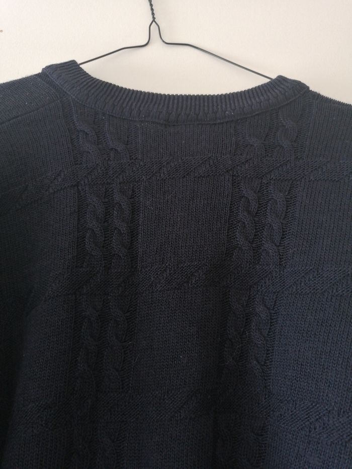 Pull bleu marine - photo numéro 2