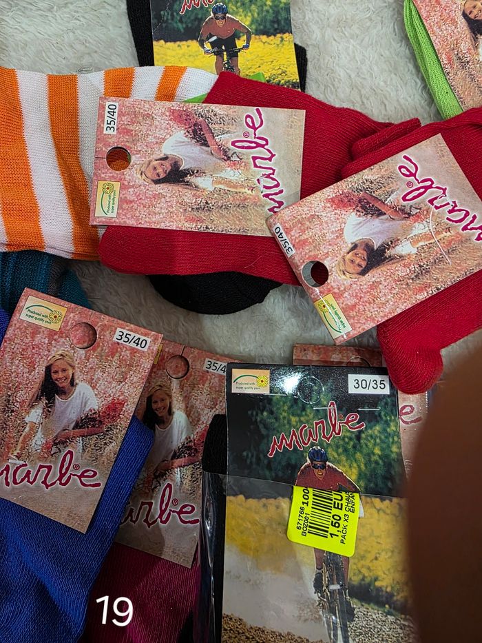 Lot de 19 paires de chaussettes taille 35-40 – Neuf - photo numéro 2