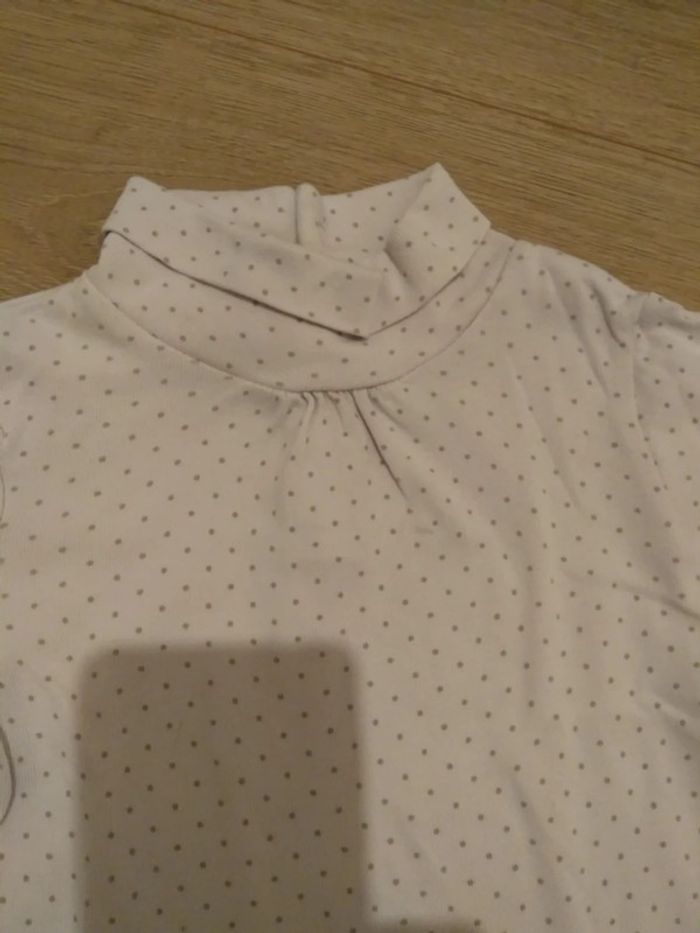 T-shirt col roulé fille 18 mois - photo numéro 2