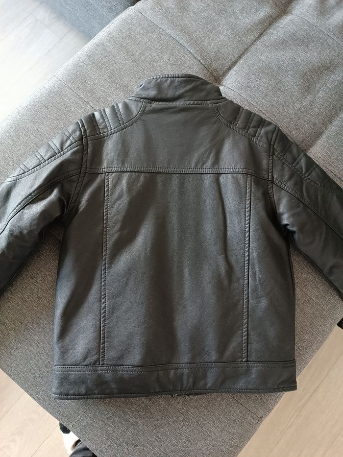 Veste neuve - photo numéro 4