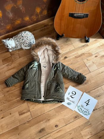 Joli manteau kaki bien chaud ikks très bon état 2 ans/86cm