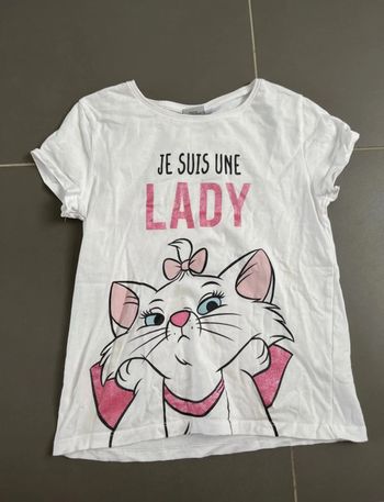 T shirt aristochats marie 10 ans en très bon état