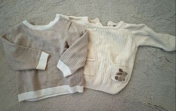 Lot de 2 pull kiabi taille 9mois