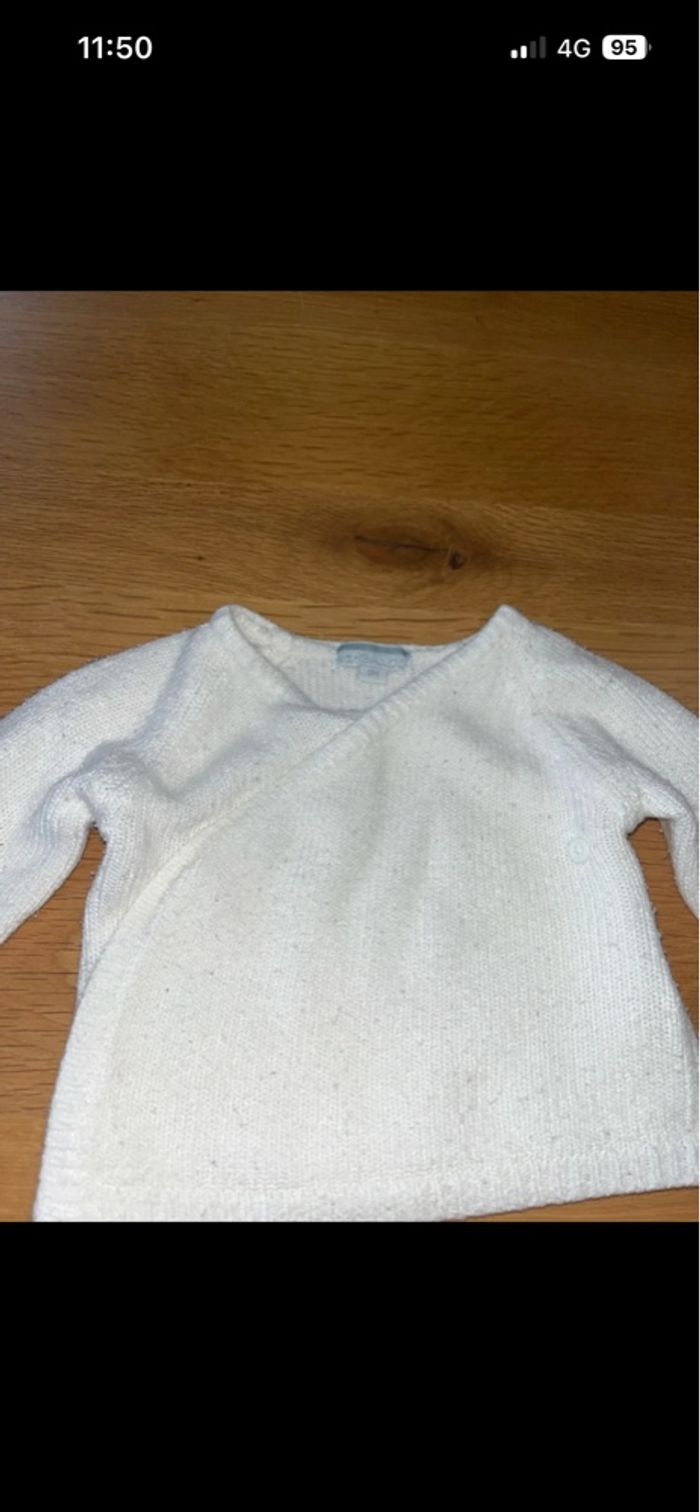 2 brassières naissance blanches 1 mois - photo numéro 5