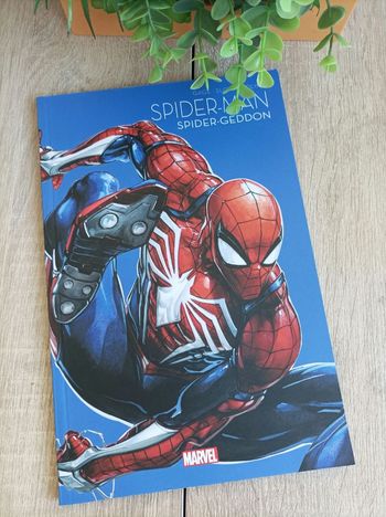 Album comics Marvel Spider-Man spuder-geddon Bleu