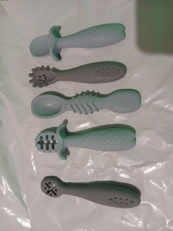 Couverts d'apprentissage pour bébé 