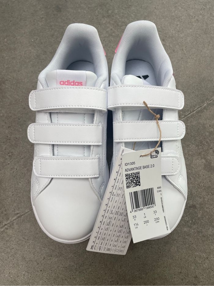 Basket adidas rose Labubu - photo numéro 5