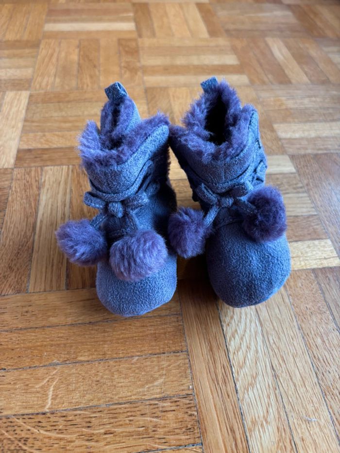 Bottines C&A 17-18 comme neuves - photo numéro 2
