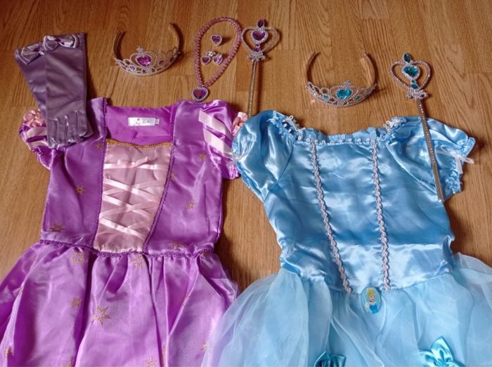 Lot déguisement robe princesse et accessoires 5-6ans - photo numéro 4