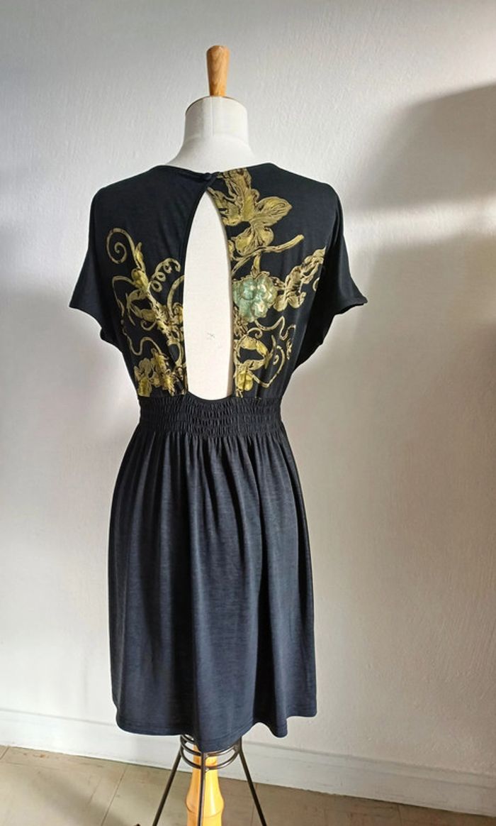 Robe chic London Taille M - photo numéro 4