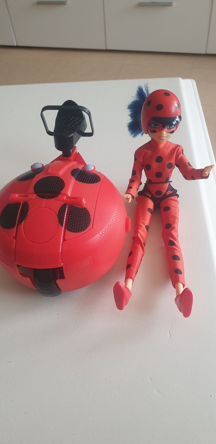Scooter miraculous et son personnage - photo numéro 4