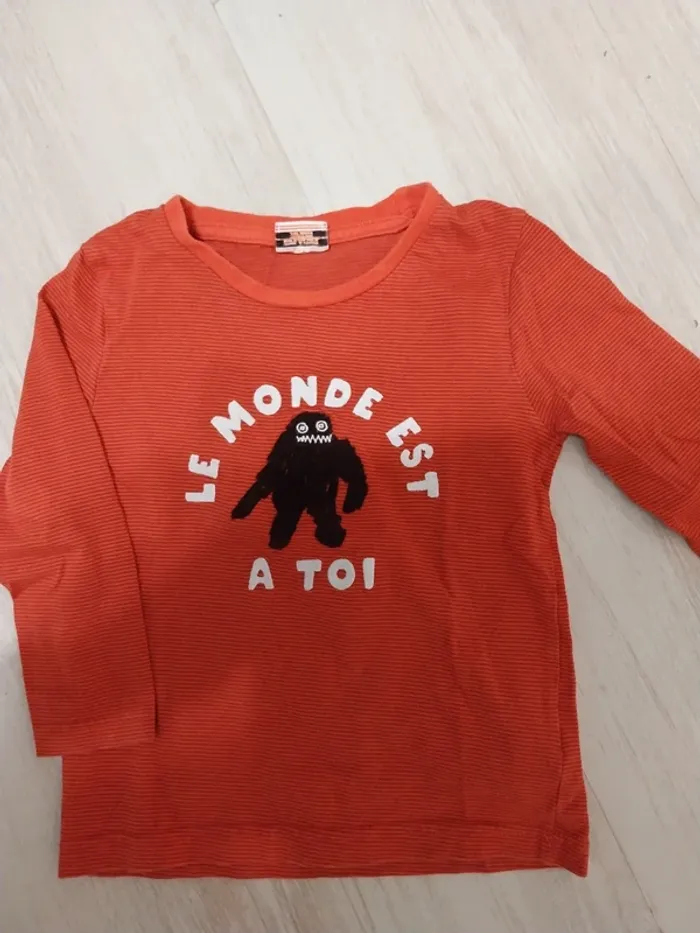 T-shirt tape a loeil