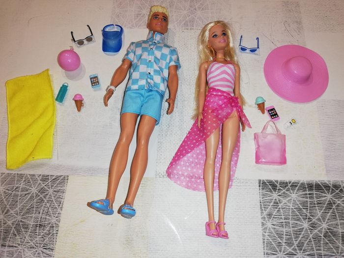 Ken et Barbie plage