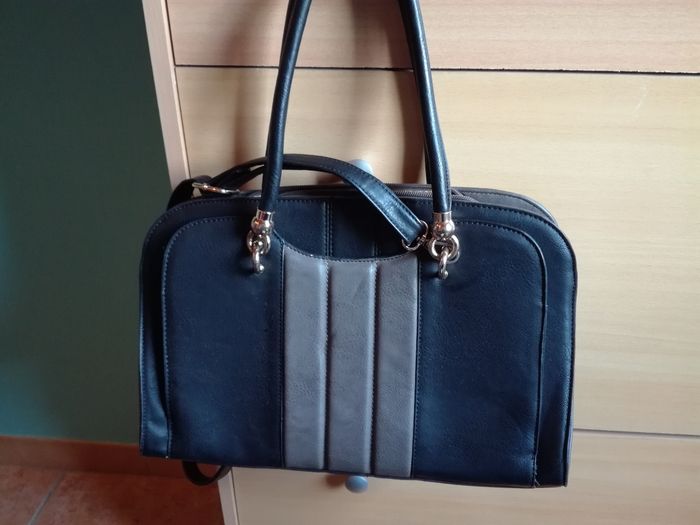 Vends sac à main