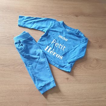 💚 Ensemble tee-shirt bas de jogging 12 mois U tous petits #emyfleury_12mois