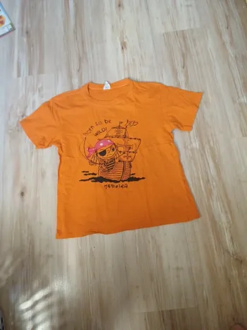 Joli tee shirt pirate madeira 9/11 ans