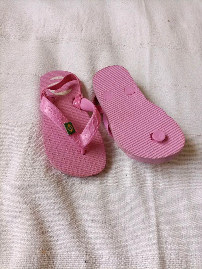 Tongs jamais porté 23