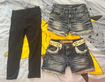 Lot 2 shorts et 1 legging court 34/XS