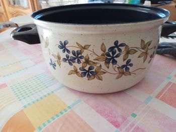 Marmite avec couvercle a gaz