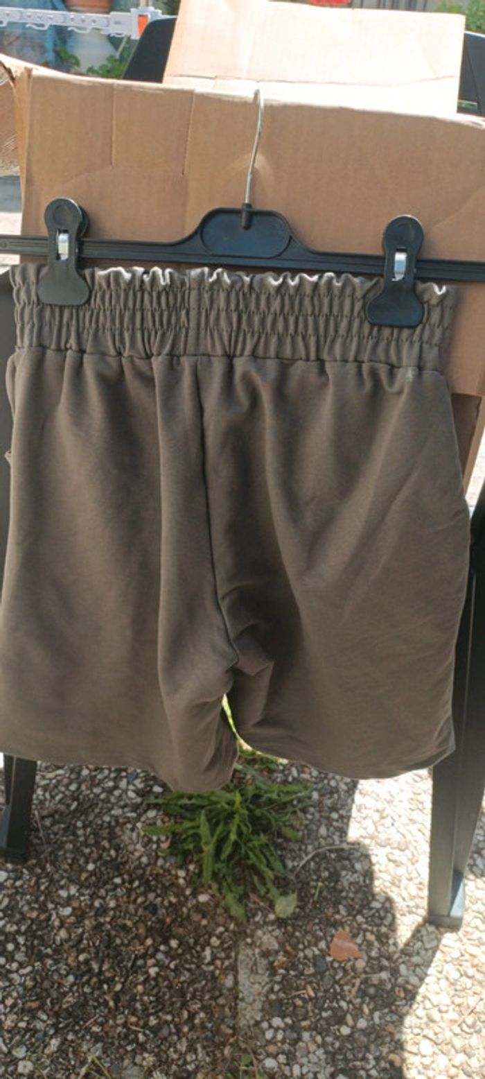 Short kaki femme - photo numéro 3