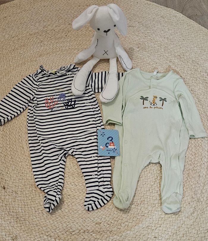 Lot 2 pyjamas fins 3 mois